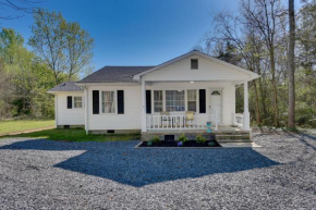 Rock Hill Cottage with Spacious Yard and Fire Pit!